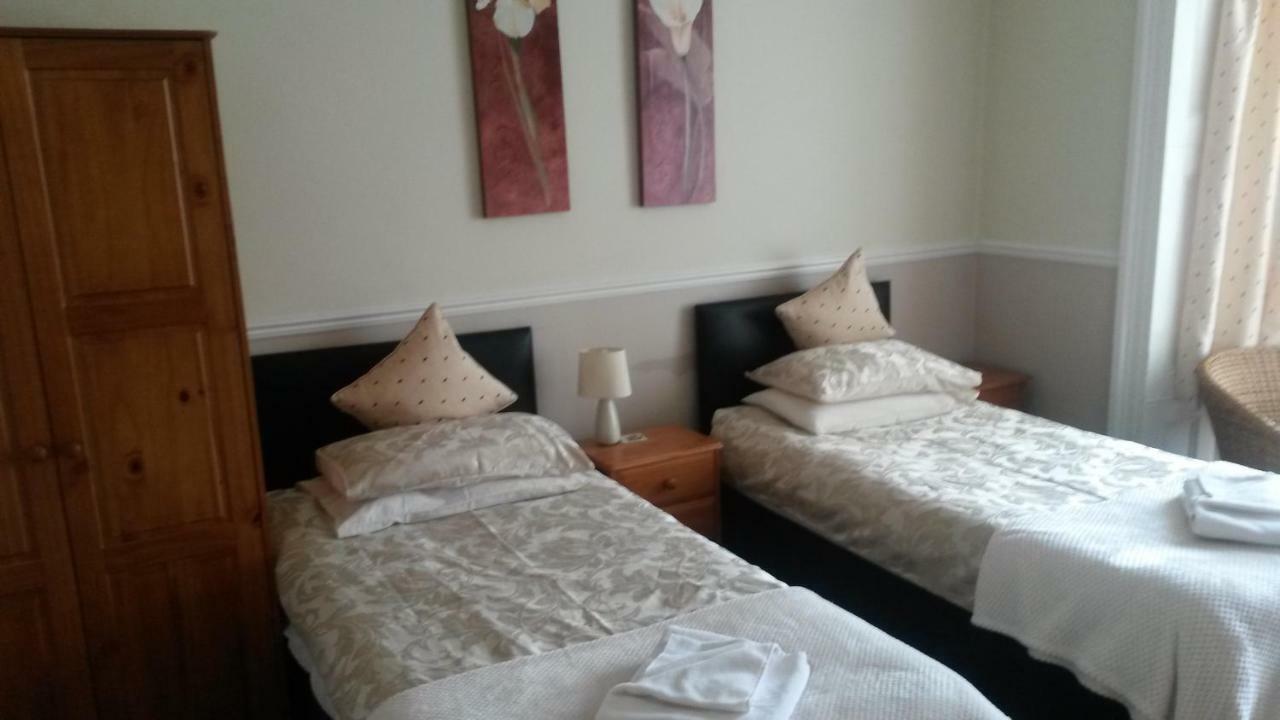 Beeches Guest House Дайс Екстериор снимка