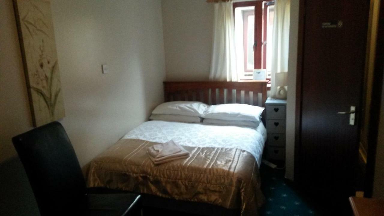 Beeches Guest House Дайс Екстериор снимка