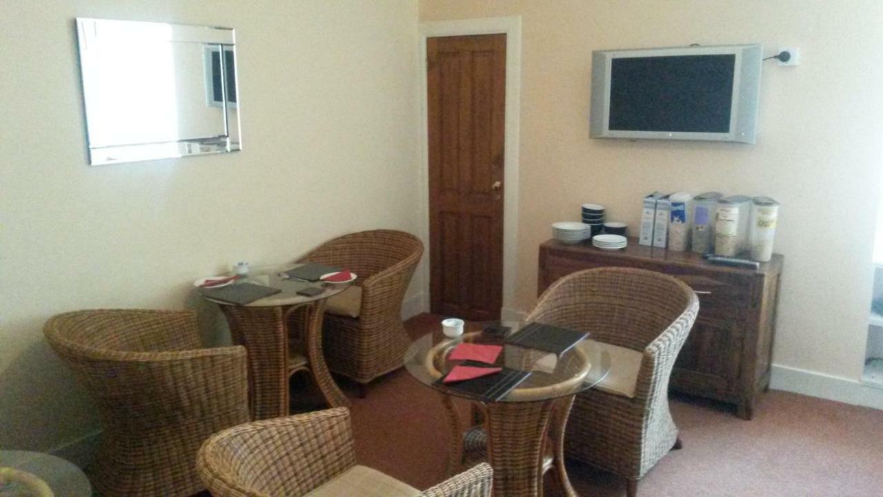 Beeches Guest House Дайс Екстериор снимка